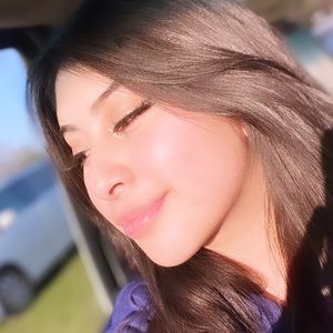 Meet your Posher, Ana